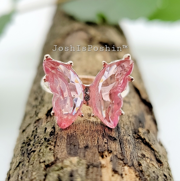 Rose gold crystal adjustable butterfly ring - Picture 1 of 5